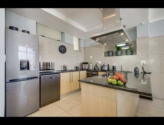 2 BEDROOM APARTMENT FOR SALE IN SANDTON CBD